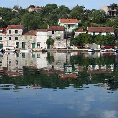 Apartments Loncar Veliki Drvenik Esterno foto